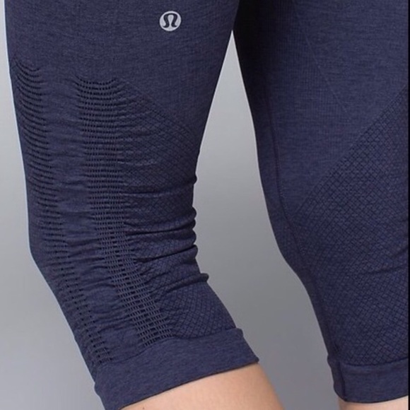 Lululemon In The Flow Crop Leggings - Picture 4 of 13